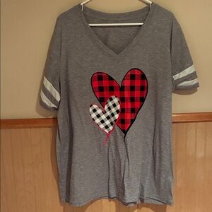 Amazon Essentials Gray Heart Pattern Tee